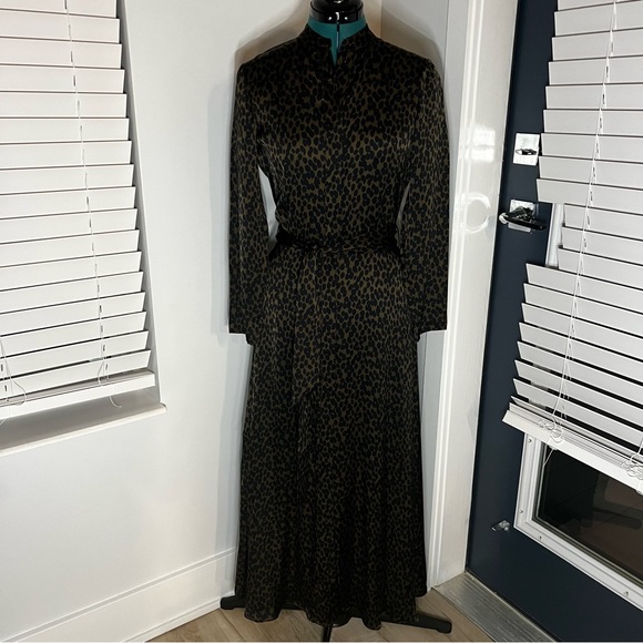 Massimo Dutti Maxi Dress Size 4 Gently Worn - Picture 2 of 4